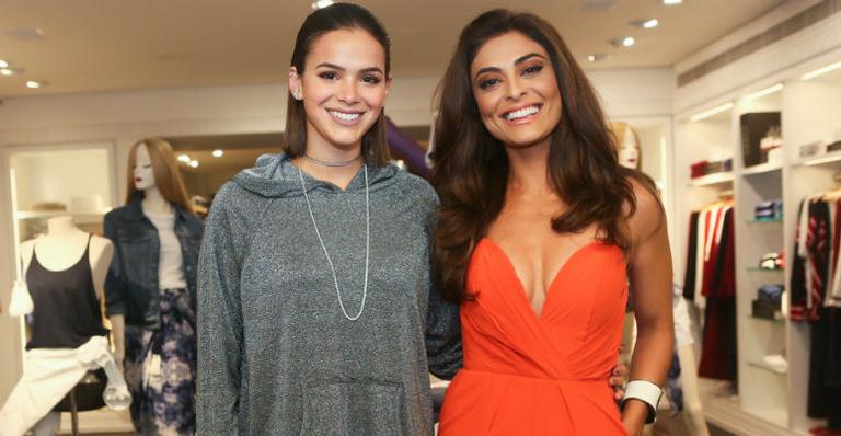Bruna Marquezine e Juliana Paes roubam a cena em encontro fashion