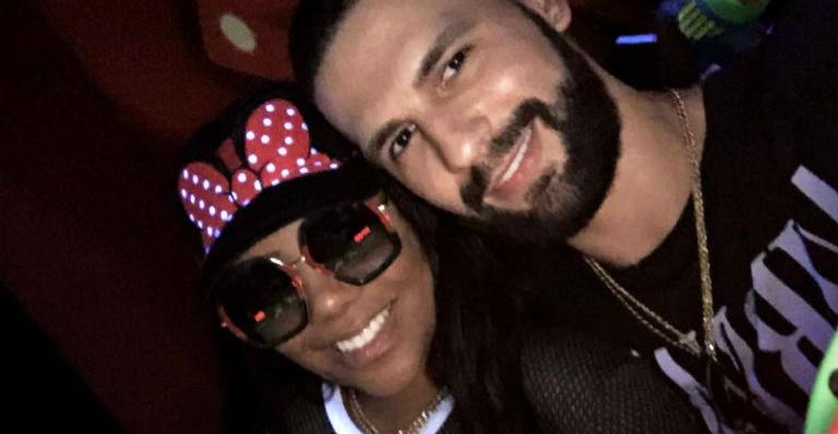 Ludmilla reencontra ex-namorado em Orlando