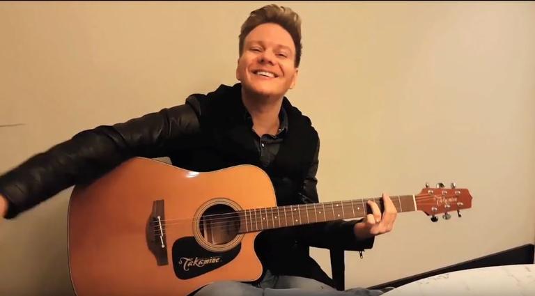 Vídeo CONTIGO! Michel Teló conta quais são as músicas que Melinda gosta de dançar
