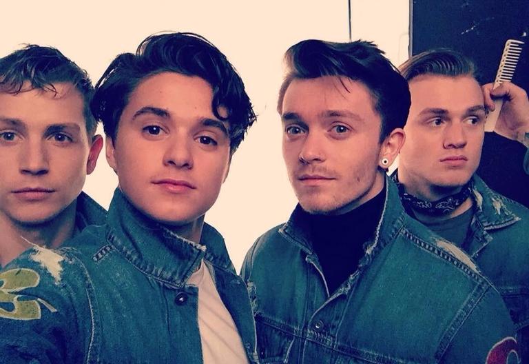 Os integrantes do The Vamps estão loucos para ouvir Wesley Safadão