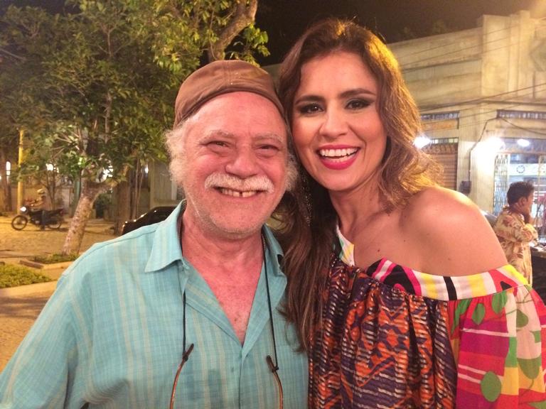A Força do Querer recebe o show da cantora Lia Sophia