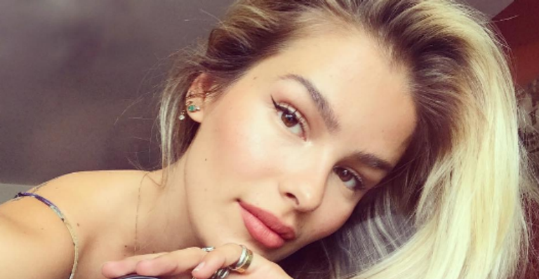 Nua, Yasmin Brunet surpreende em clique ousado nas redes sociais