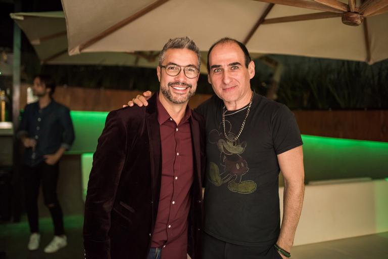 Fernando Torquatto ganha festa surpresa em SP