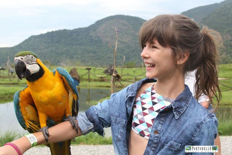 Letícia Braga aproveita folga em resort com a família