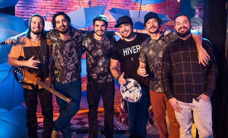 Atitude 67 lança novo álbum com participação de Mariana Rios