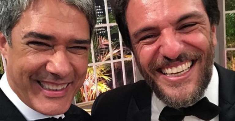 Rodrigo Lombardi posa com Bonner e brinca: “Ele é bonito e gente boa. Se for fazer novela eu tô frito!”