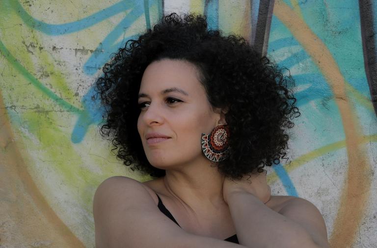 Anota aí: Patricia Souza apresenta o álbum Entre