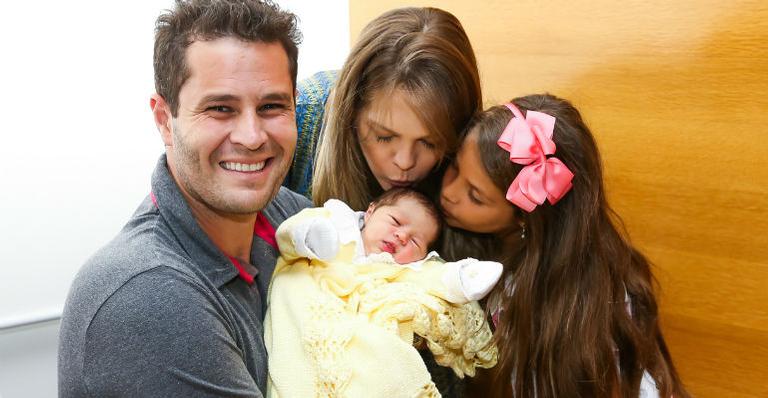 Pedro Leonardo comemora o nascimento da segunda filha: “Presente de Deus”