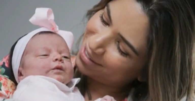 Patricia Abravanel encanta seguidores com vídeo da filha, Jane