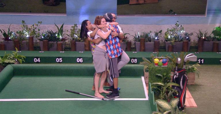 BBB18: Ayrton ganha a prova do líder e conquista segunda liderança consecutiva para a família Lima