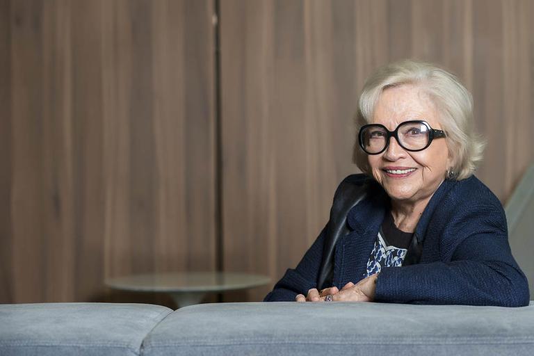 ‘Está tudo raso, a vida se tornou descartável’, diz Nathalia Timberg