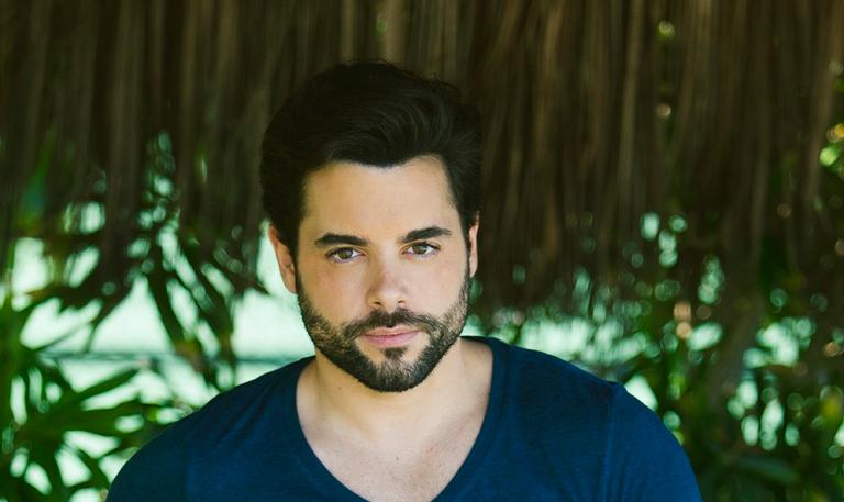 Pedro Carvalho, sangue português; coração brasileiro