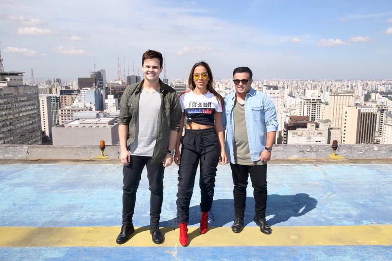 Anitta faz participação especial em nova música de Matheus & Kauan