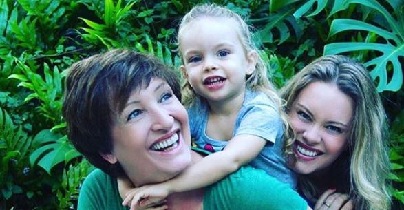 Mari Bridi abre seu coração e se declara à mãe, Sônia: “Choro de saudade”