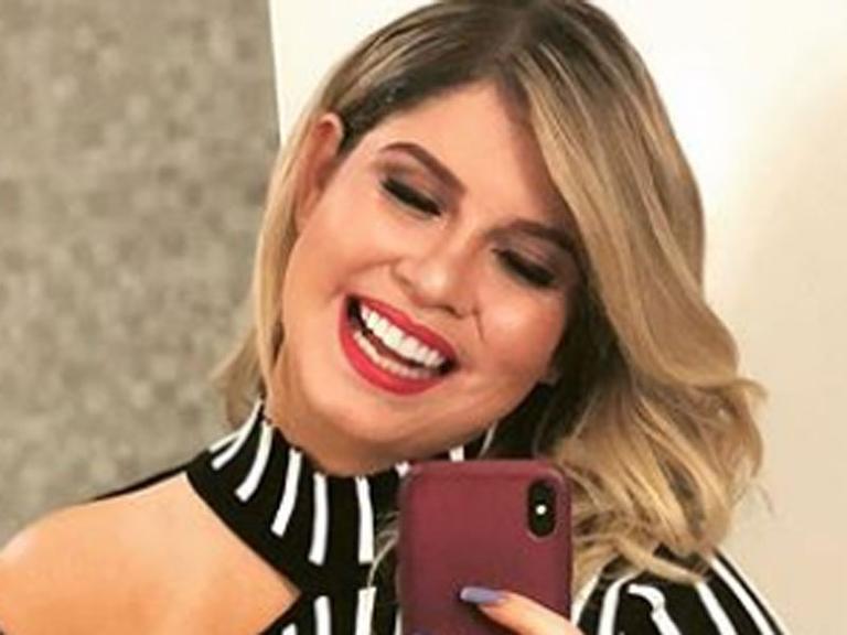 Marília Mendonça detona fã que criticou look usado em show: ‘Fecha o olhinho e me escuta’