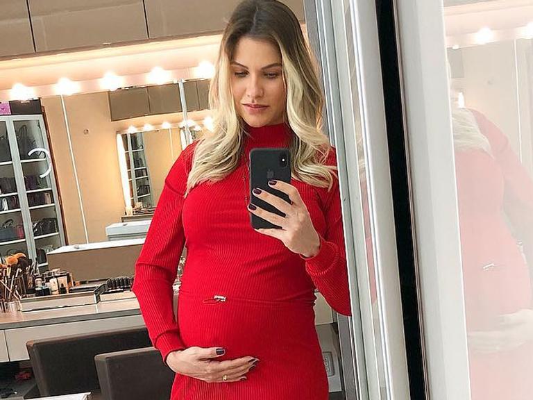 Andressa Suita torce por presença de Gusttavo Lima no parto: ‘Ele sempre arruma um tempinho’