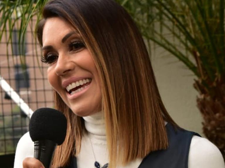 Aos 55 anos, Solange Frazão faz chá de bebê em dose dupla para as filhas