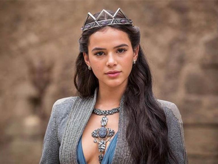 Bruna Marquezine vai para a Rússia ainda nesta semana