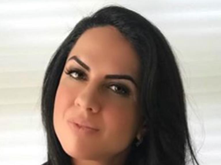 De lingerie, Graciele Lacerda exibe bumbum perfeito em foto ousada e sofre críticas