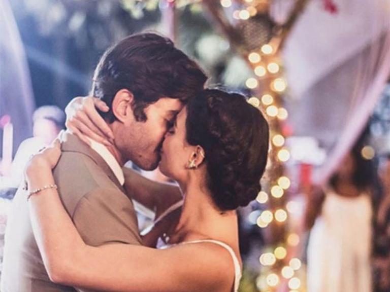 Isis Valverde comemora o aniversário do marido, André Resende