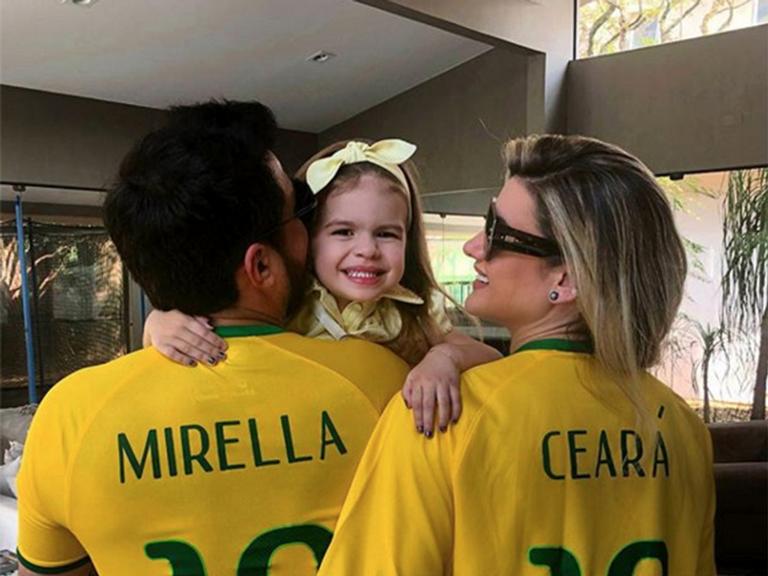 Mirella Santos imita Fátima Bernardes na torcida pela Seleção