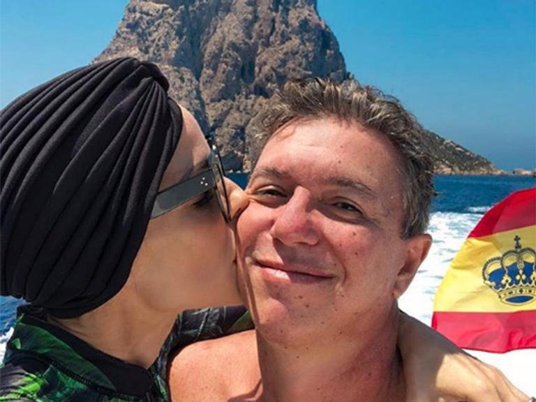 Ana Furtado se declara para Boninho em Ibiza