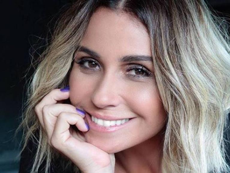 Elas cresceram! Giovanna Antonelli publica foto rara das filhas gêmeas