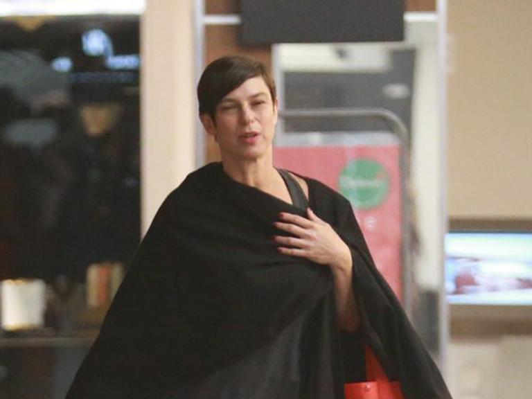 Lembra dela? Longe da TV, Maria Paula faz raríssima aparição com a filha