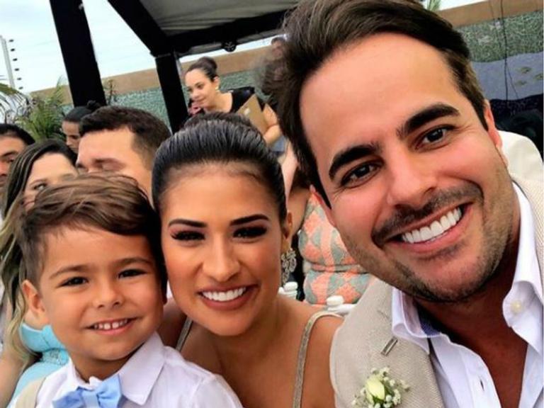 Marido de Simone, da dupla com Simaria, flagra filho escrevendo nome completo pela primeira vez