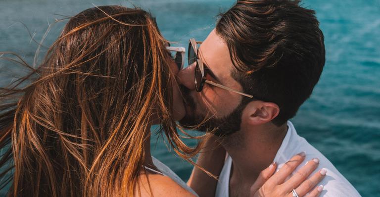 Após drama, Alok anuncia casamento com Romana Novais