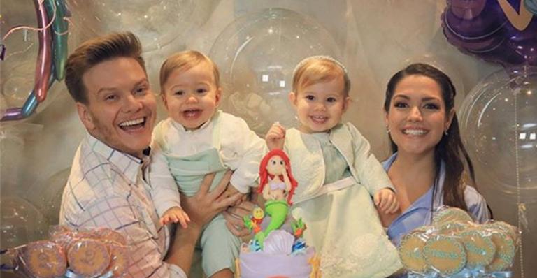 Gêmeos? Thais Fersoza comenta a semelhança dos filhos