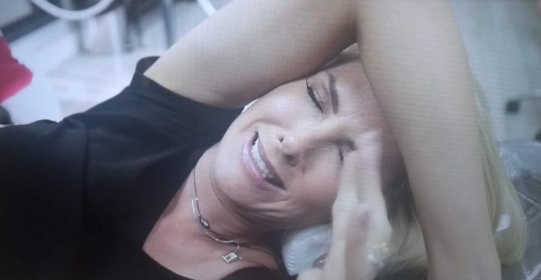 Ana Hickmann faz homenagem para a família e avisa: ”O Alexandre vai entrar em pânico”