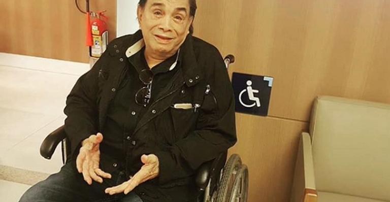 Dedé Santana assusta seguidores ao surgir debilitado e explica problema de saúde
