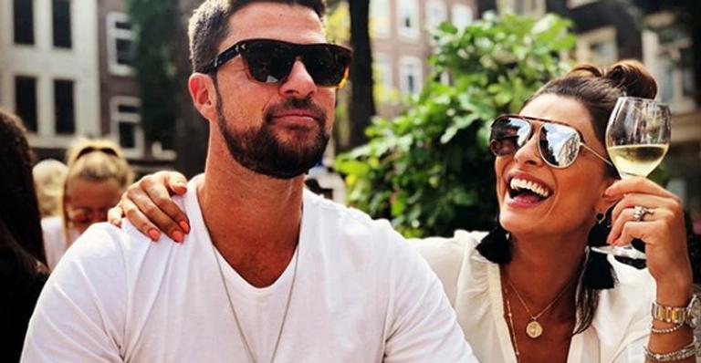 Juliana Paes relembra o noivado ao celebrar os 10 anos de casada