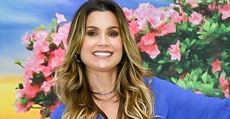 Flávia Alessandra faz festa surpresa para comemorar os 70 anos da mãe e impressiona fãs: ”É sua irmã?”