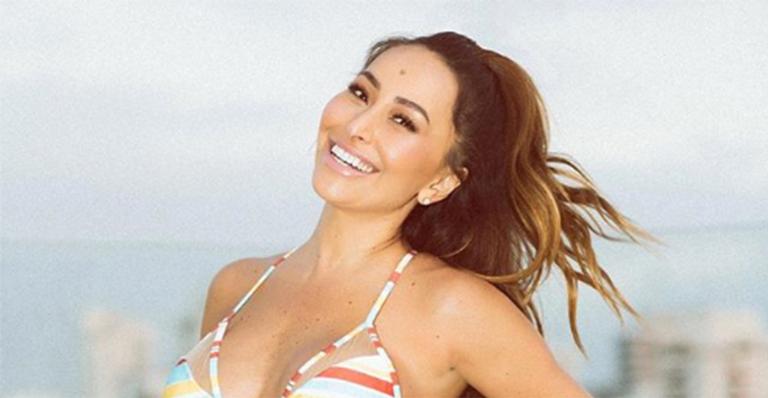 Sabrina Sato comemora a chegada da 30ª semana de gestação