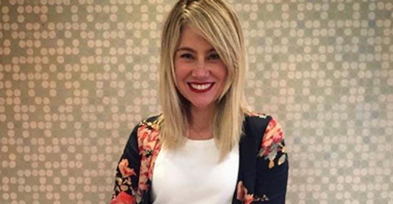 Aos 40 anos, Juliana Baroni surge sem maquiagem e impressiona os fãs