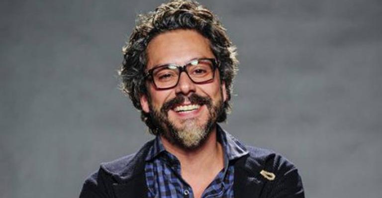 Mulher de Alexandre Nero mostra a 1ª foto do rosto do filho caçula, Inã