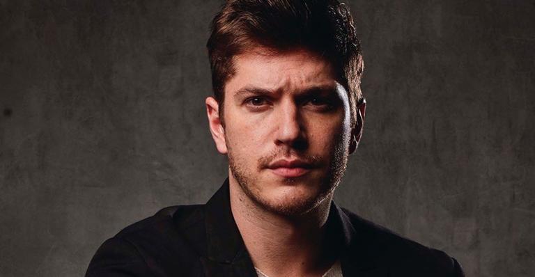 Caio Paduan revela detalhes da preparação para nova novela das 7: ”Viciando em surf”
