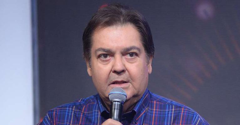 Bailarina do Faustão mostra novas fotos da confraternização de final de ano das beldades