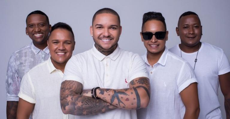 Imaginasamba anuncia saída do vocalista Suel