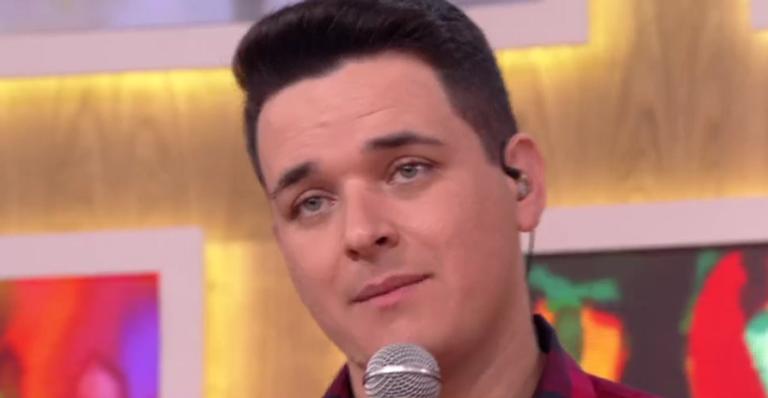 Após momento inusitado na final, Léo Pain se justifica: ”Não posso ver minha mãe cantando”