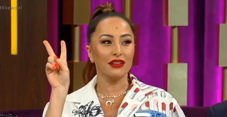 Sabrina Sato pede ajuda dos fãs para decidir o nome da filha