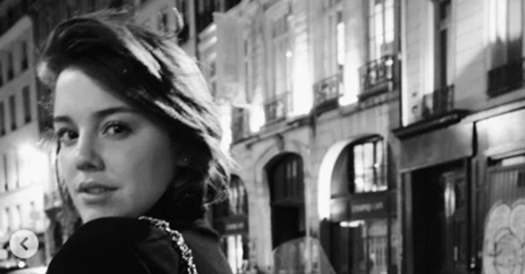 Solteira, Alice Wegmann se encanta pelas belezas de Paris