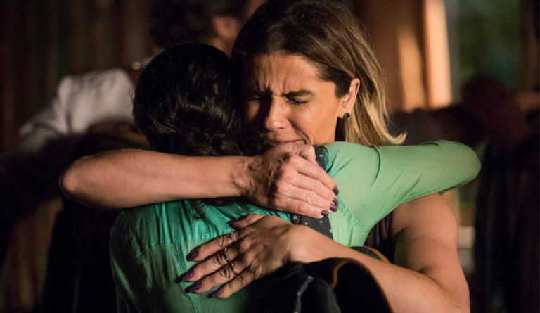 Jorge Brasil: Direto de ‘Segundo Sol’: Beto apresenta Emily a Luzia