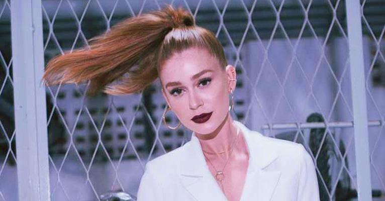 Marina Ruy Barbosa revela onde “esconde” os microfones na novela e fala: “Isso a Globo não mostra”
