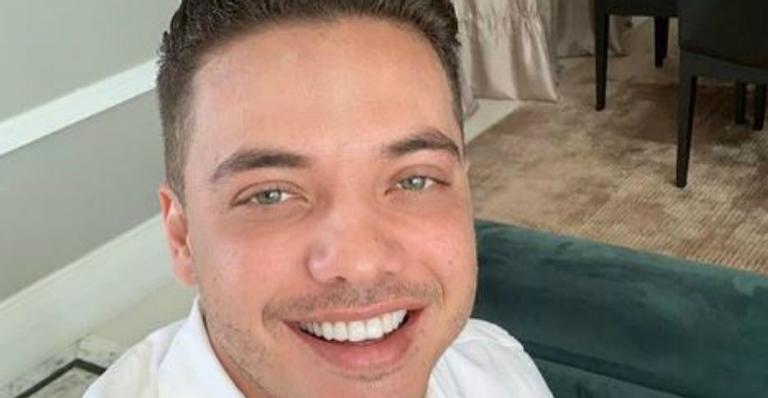 Wesley Safadão é criticado após babás aparecerem usando máscaras para cuidar de seu filho