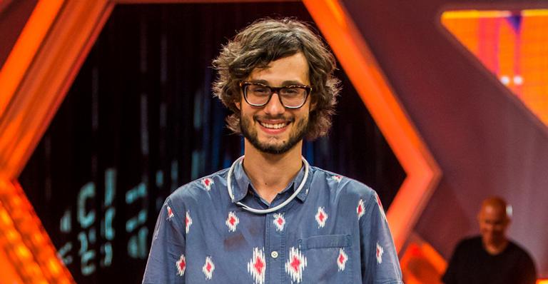 Pedro Falcão, do BBB17, se casa no civil com Lelly Costa