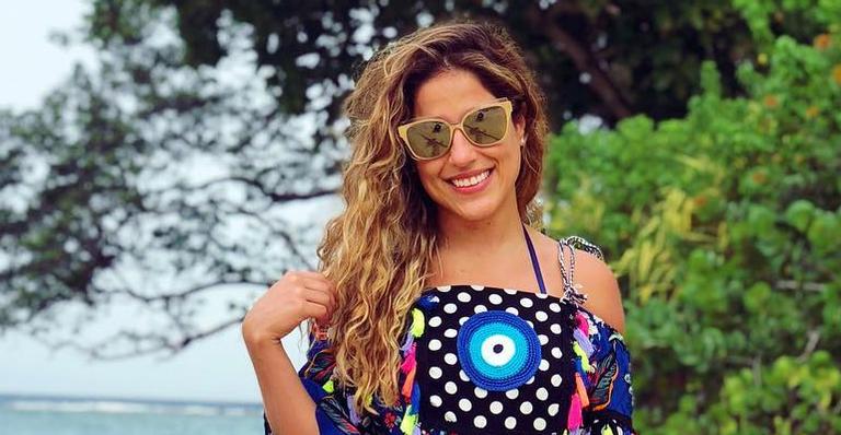 Marido de Camilla Camargo exibe tatuagens em foto ao lado da atriz durante a lua de mel