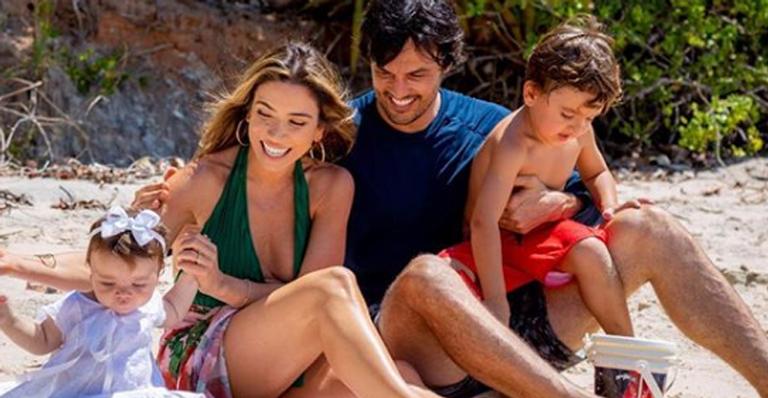 Patrícia Abravanel emenda gestações e anuncia nova gravidez: ”Feliz demais”
